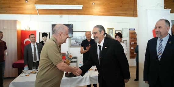 Özdağ’dan emekli astsubaylara ziyaret