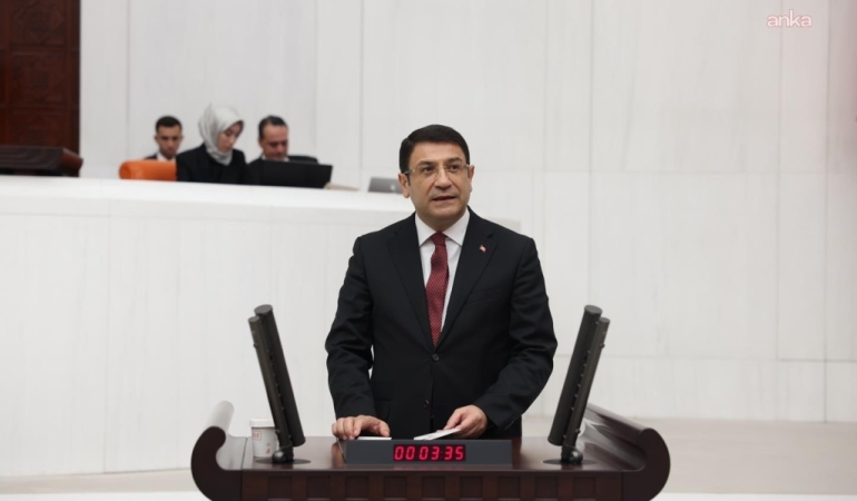 DEVA Partili Şahin:  Emekli kuruş hesabı yaparken kimler servetine servet katıyor?