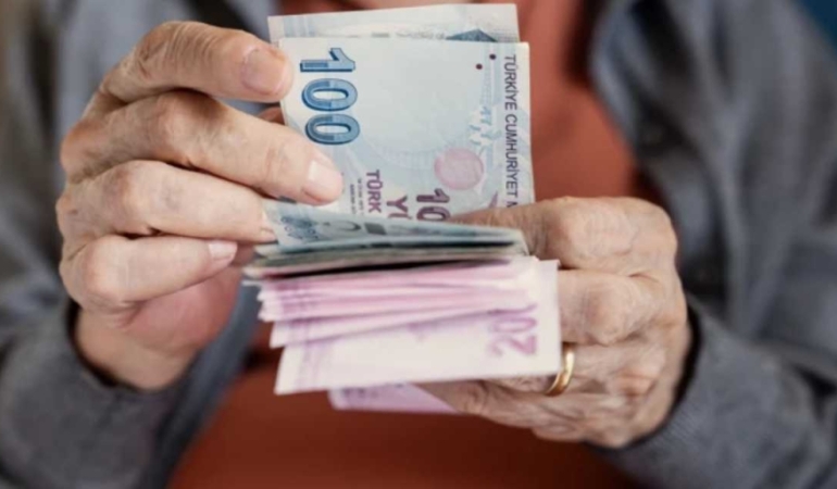 SGK Başuzmanı Karakaş: Ufukta ilave iyileştirme görünmüyor