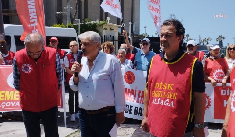 İzmir’de emeklilerden ‘geçim’ tepkisi: Kiloyla et alırdık şimdi şarküterinin önünden izliyoruz